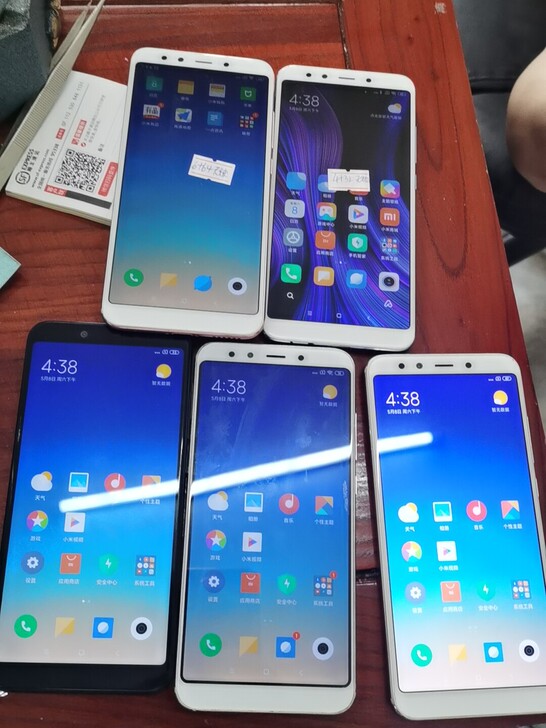 二手小米6x 4g运行6g运行都有