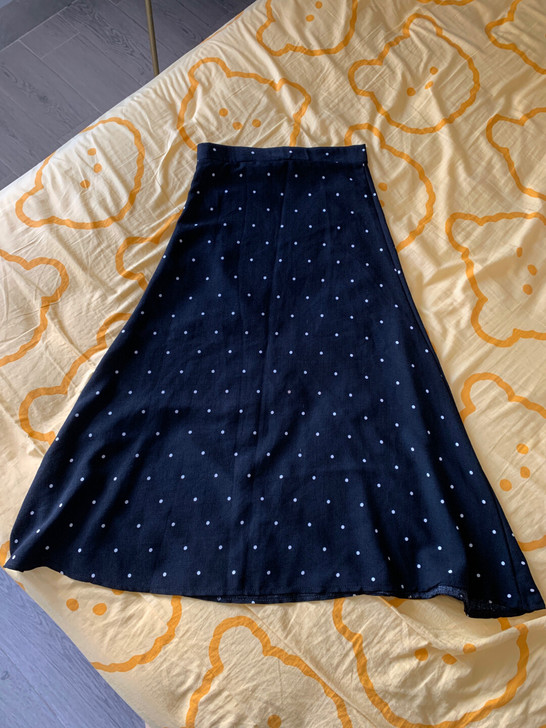 黑色波点a字半身裙闲置