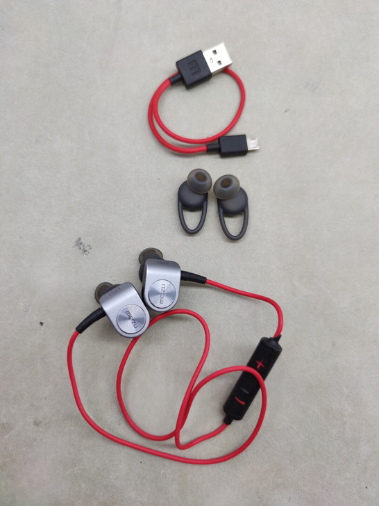 魅族魅蓝  EP51 8新