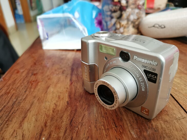 处理松下LC50数码相机