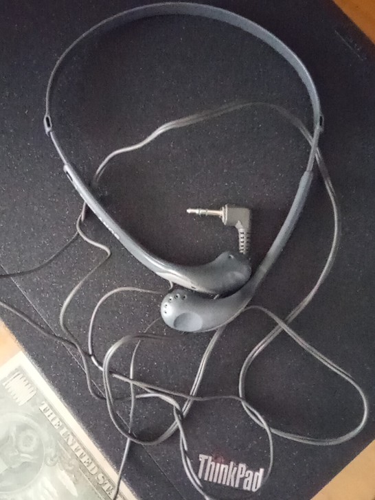 正品2手Sony MDR-w08耳机，一边...