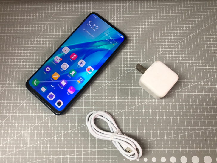 vivos1，6+128，蓝色，手机无暗病...