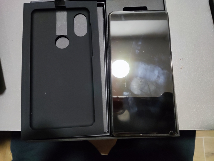 小米mix 2s 6+128 陶瓷后盖 黑...