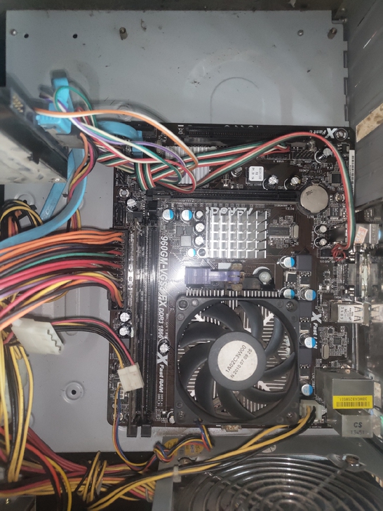 华擎960gm主板,家园电脑上拆下来的,功...