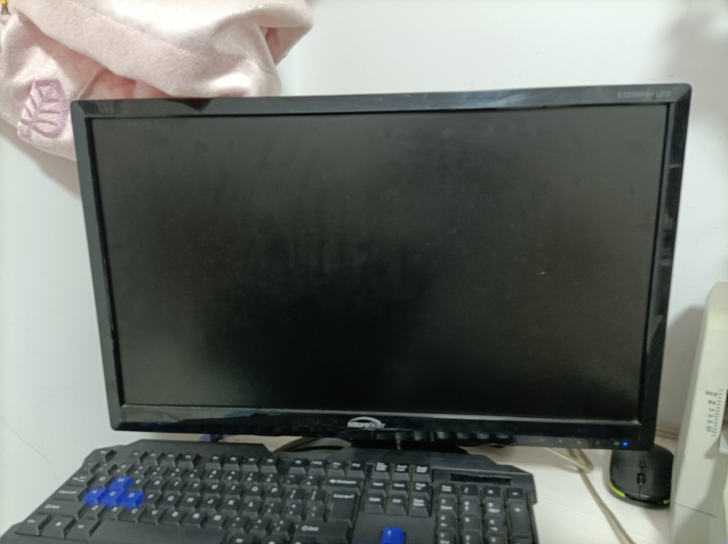 老的联想电脑一套300元单卖150一样显示...