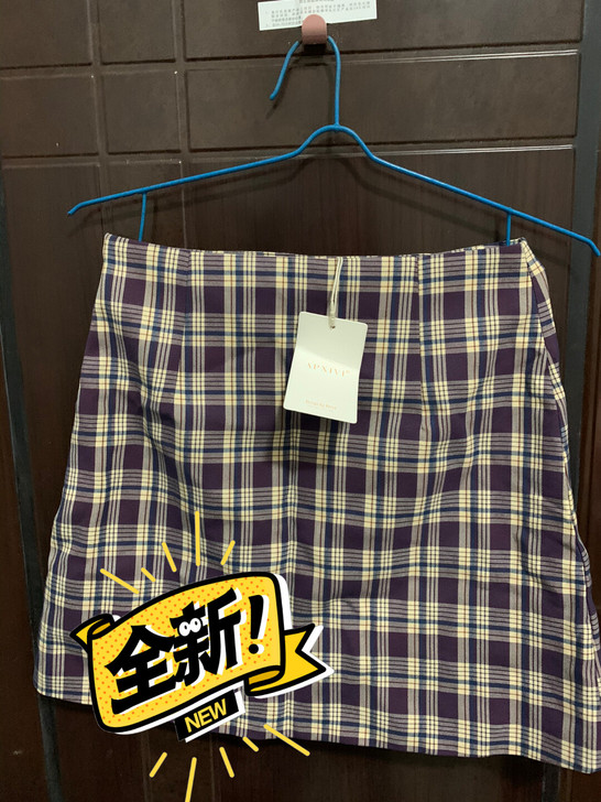 全新半身裙M码 无内衬 吊牌还在 (这件是...