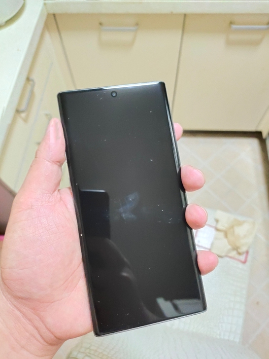 成色很好的三星盖乐世note10＋5G手机...