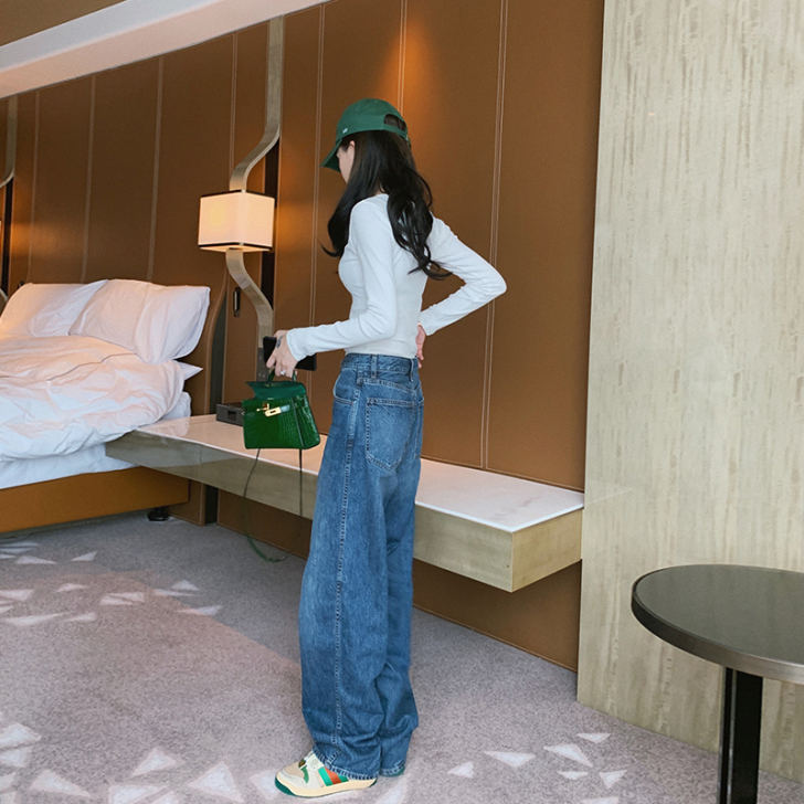 王萌萌裤子女2019初秋新款高腰阔腿垂感拖...