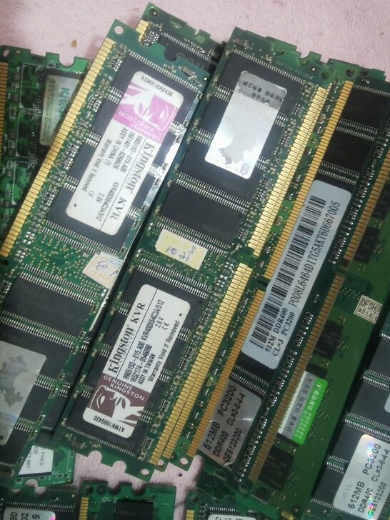 ddr400 kvr400内存256m 5...