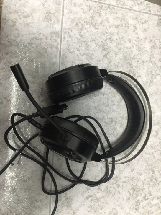 惠普h120耳机 正常使用无问题 包邮不讲...