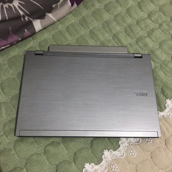 戴尔商务笔记本