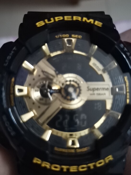 supreme官方手表,全新未使用,买多了...