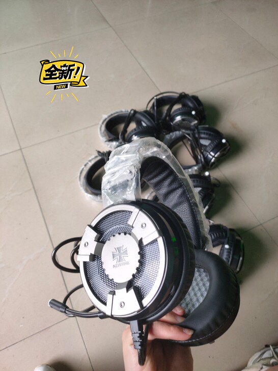 烎族 有线短唛头戴式7.1接口游戏耳机全新...