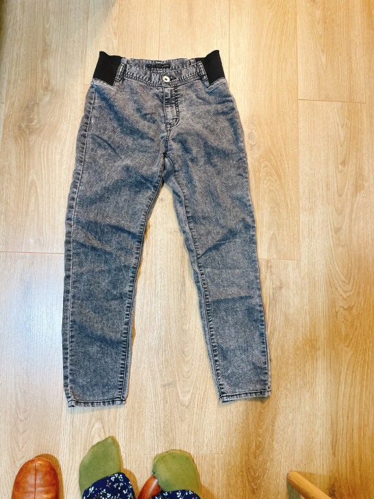 I.T旗下Heather雪花黑松紧腰牛仔裤...