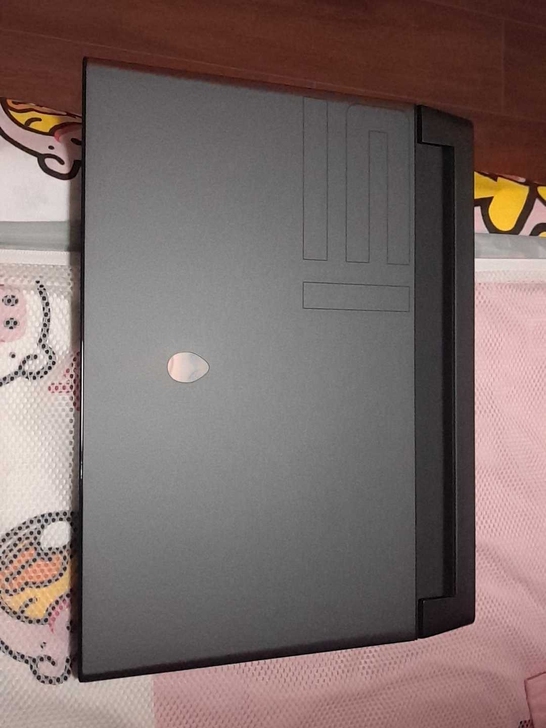 外星人alienware m15r3笔记本...