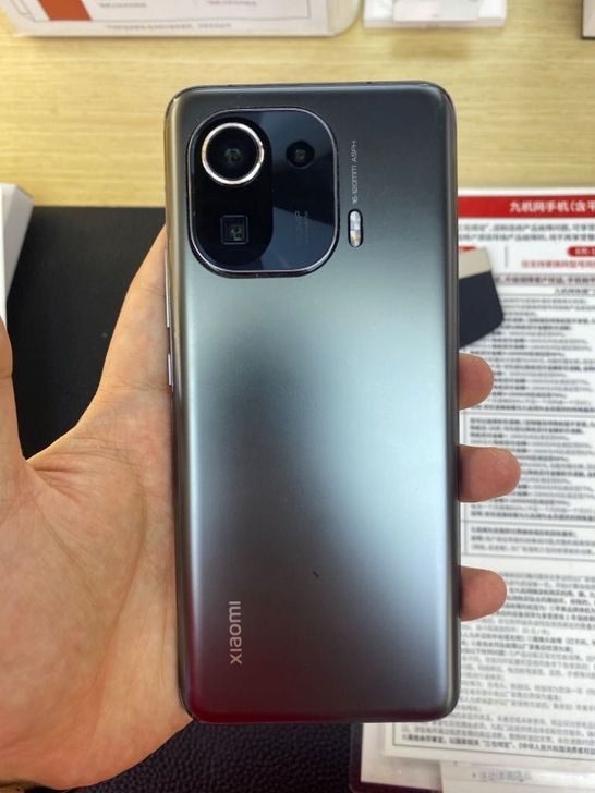 小米11pro8+256g