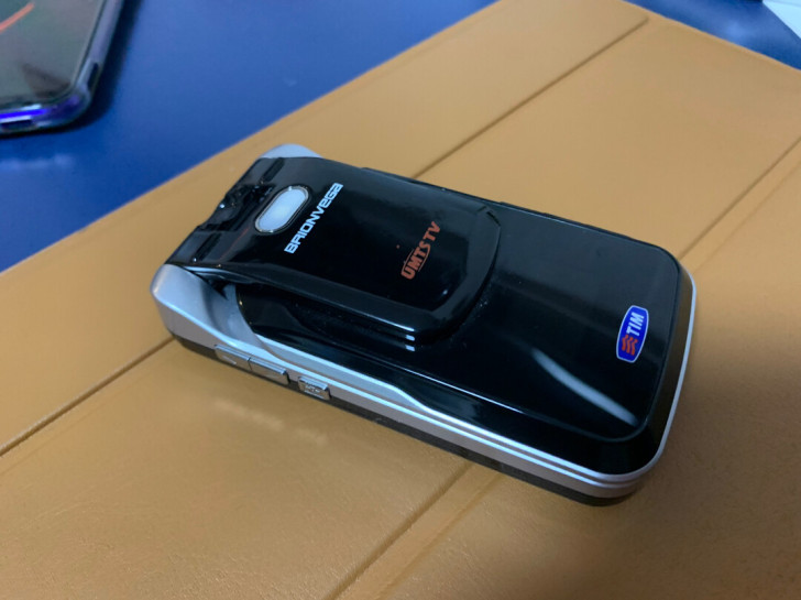 中兴Brionvega N7100 问题机