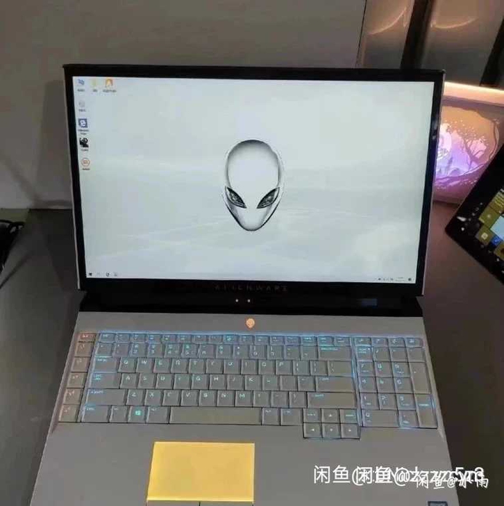 144Hz 2080 高端游戏本电脑 外星...