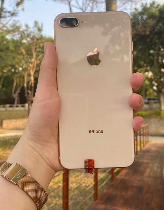 苹果8 /iPhone8p 插卡就用 iP...