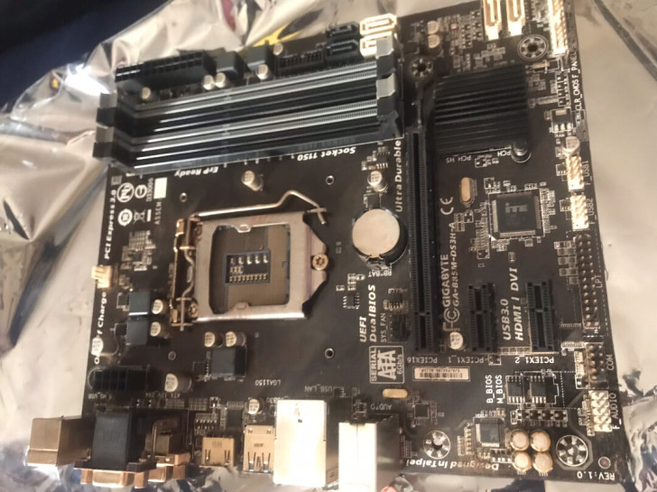 一线品牌Gigabyte/技嘉B85-DS...