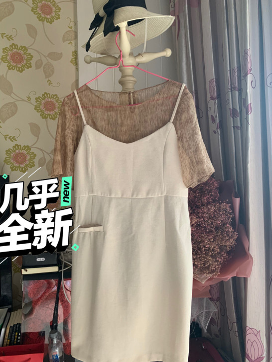 两件套连衣裙，这条裙子图片看着平平无奇，但...