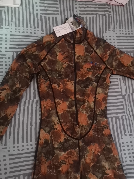 全新潜水服，男士，M码