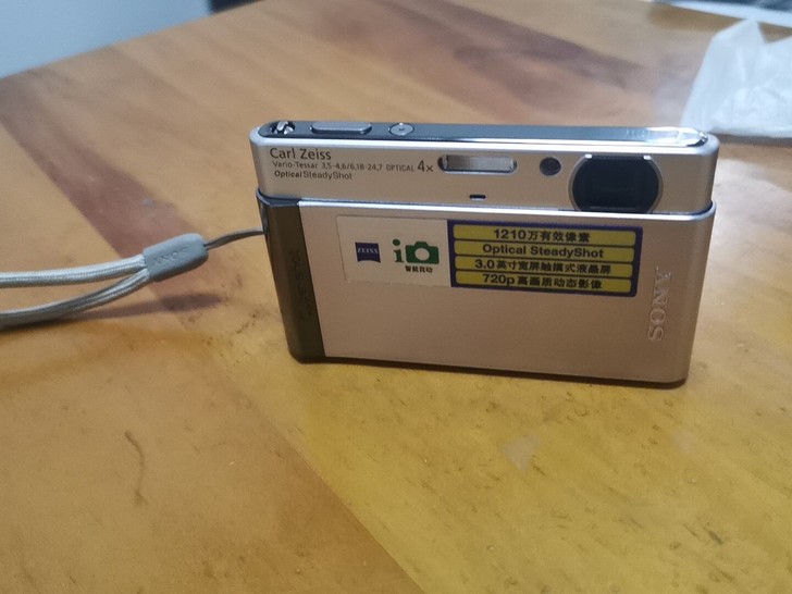Sony DSC－T90无充电线，无存储卡