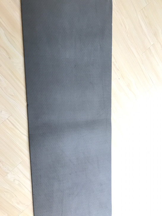 瑜伽垫，6元一张，有15张。