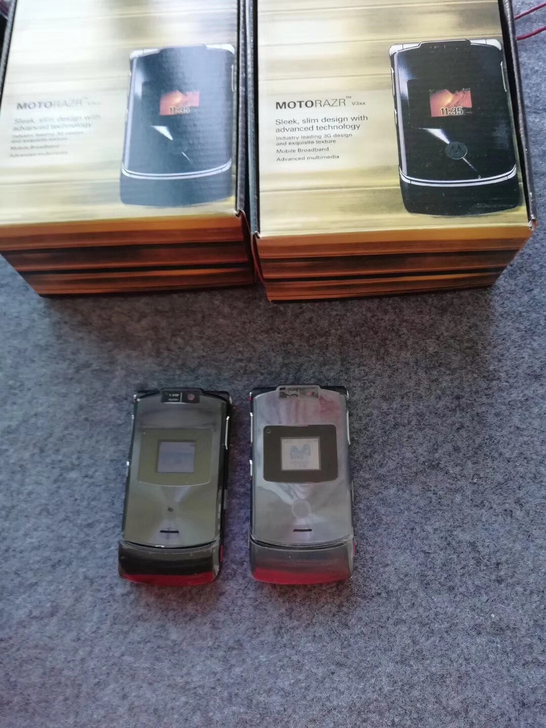 摩托罗拉v3xx经典翻盖手机