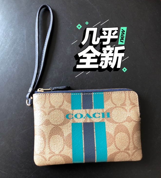 正品！COACH女士零钱包小号手拿包蔻驰短...