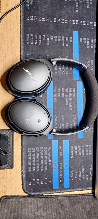 bose qc25，未拆未修，成色很新，用...