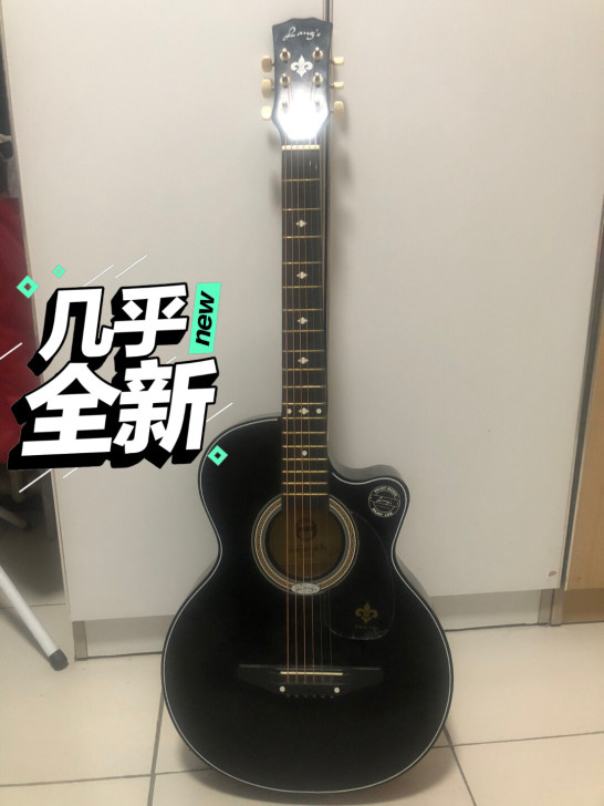 Langs吉他几乎全新，转给需要的宝宝
