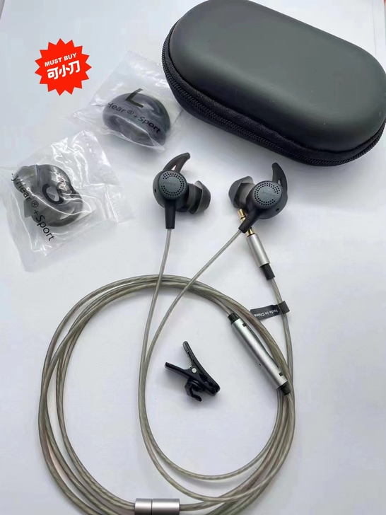 BOSE QuietControl 30 ...
