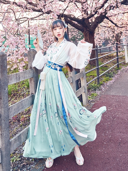 【十三余 小豆蔻儿】[山水之乐]刺绣齐腰对...