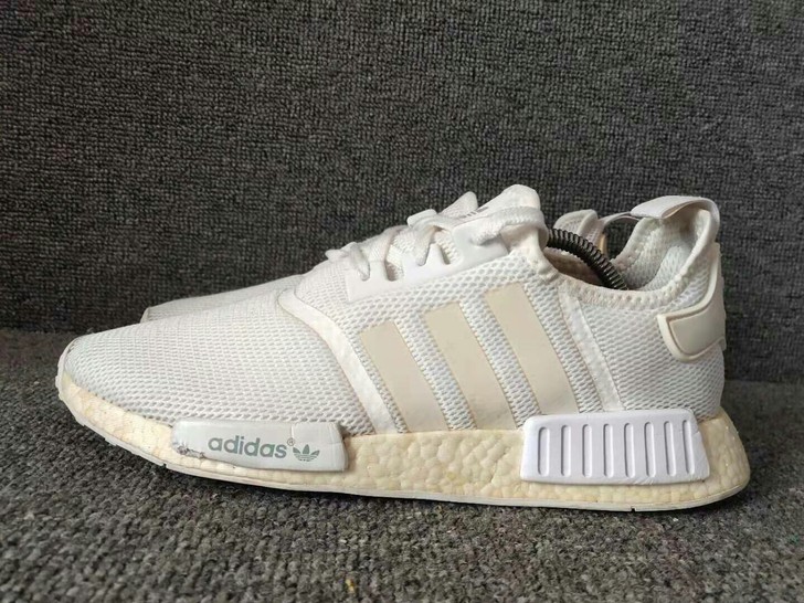 正品二手Adidas boost男鞋44....