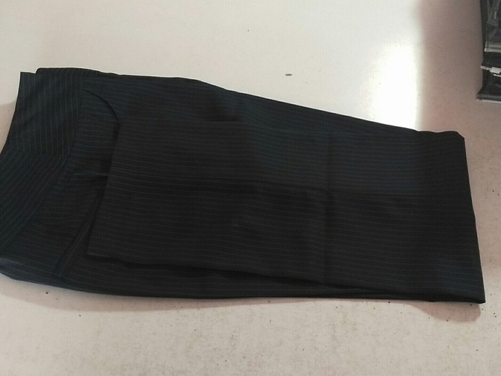 宽腰高腰西服条纹裤子一条样品处理。腰围62...