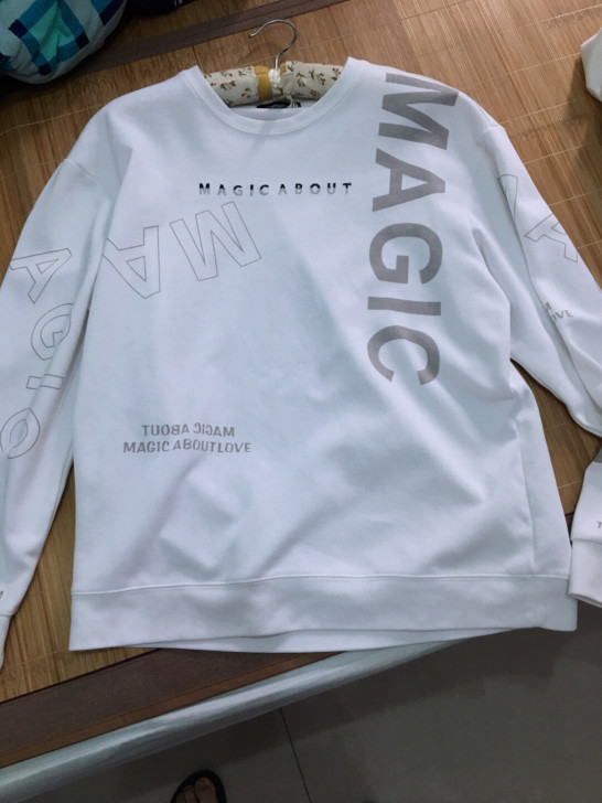 男长袖卫衣T恤纯白色