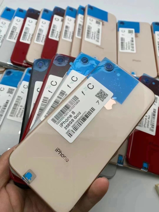 苹果8plus美版64g iPhone8三...