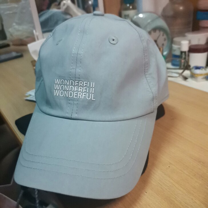 鸭舌帽