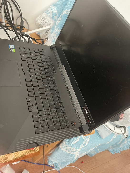 出一台自用ROG 枪神3Plus 9成新以...