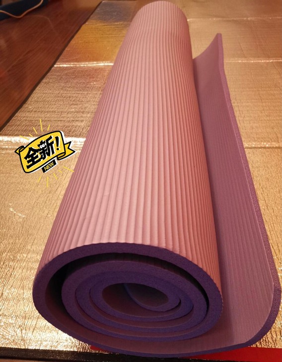 全新瑜伽垫加厚防滑未拆封包邮，高密度材质，...