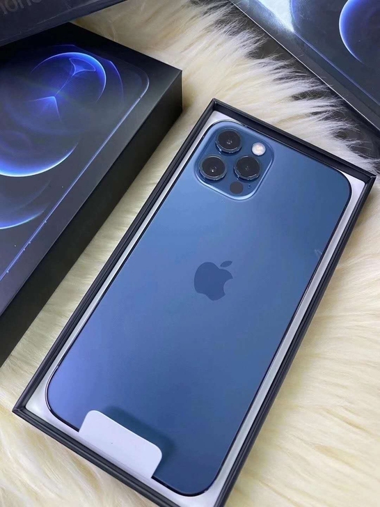 苹果12Promax  海蓝色 个人自用