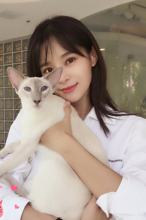 王媛可签名拍立得