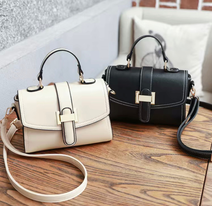 出一款外贸小方包，包包女2021新款夏季斜...