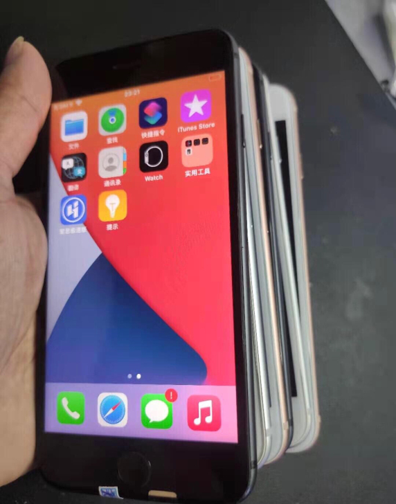 苹果8p游戏机 iPhone8WiFi机...