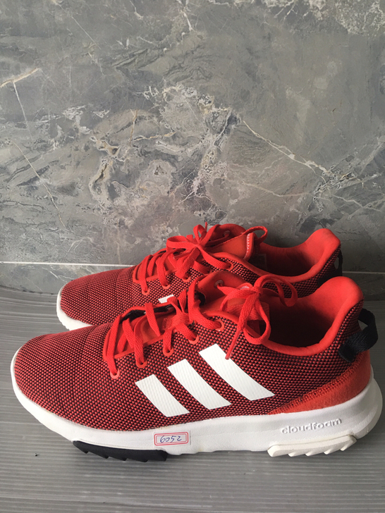 二手正品阿迪轻便透气休闲运动鞋42.5码 ...