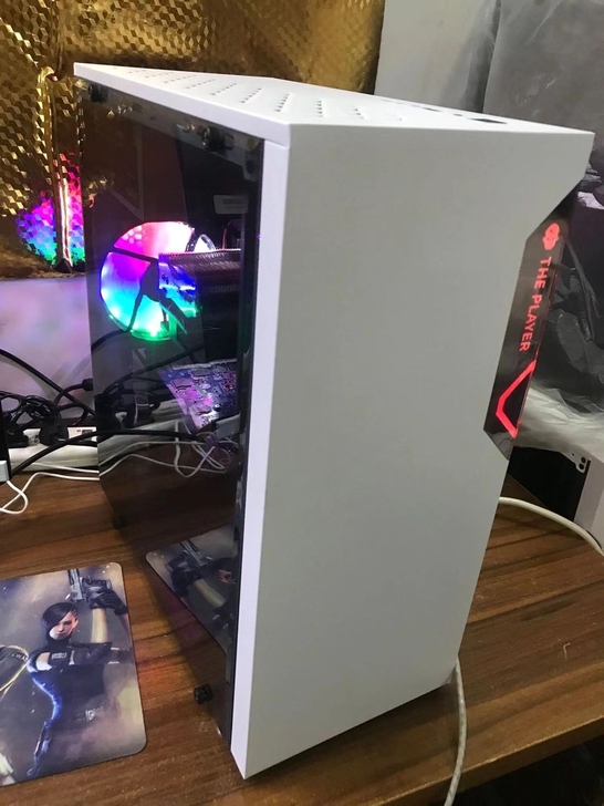 闲置电脑主机机箱 可以走背线