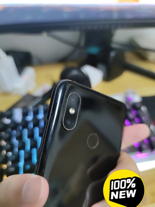 小米8黑色 64G  纯原无拆修 ，自用手...
