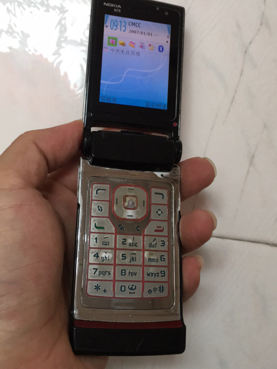 诺基亚N76