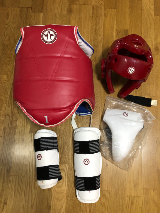 孩子跆拳道护具一整套 半卖半送了